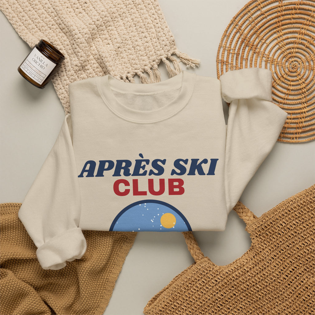 Après Ski Club Sweatshirt — Retro Mountain Ski Lodge Winter Crewneck